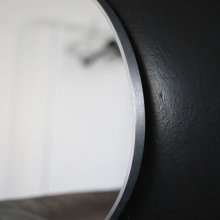 Round mirror in a silver frame 80cm